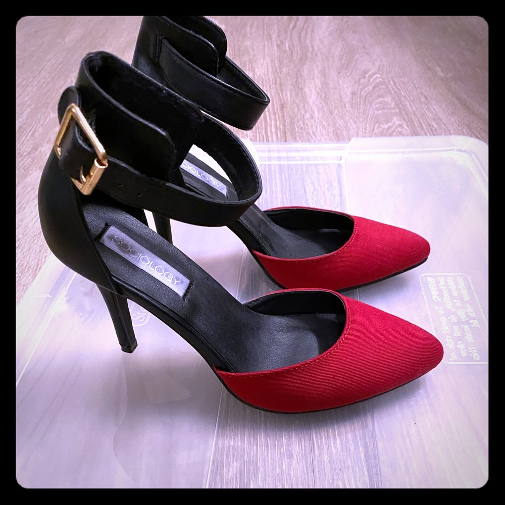 Red and Black Pumps - Sociology, size 6.5